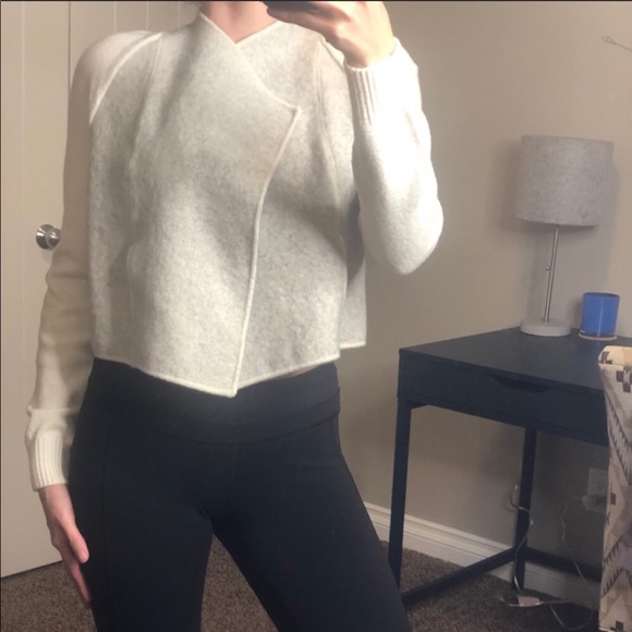 LOFT Cropped Sweater - Picture 3 of 10